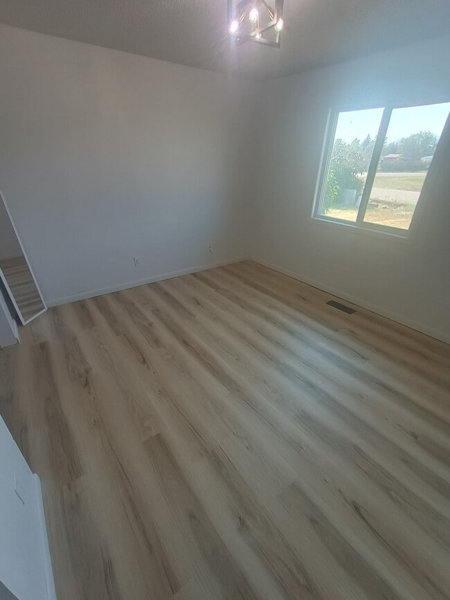 Building Photo - 2765 Bandera Dr