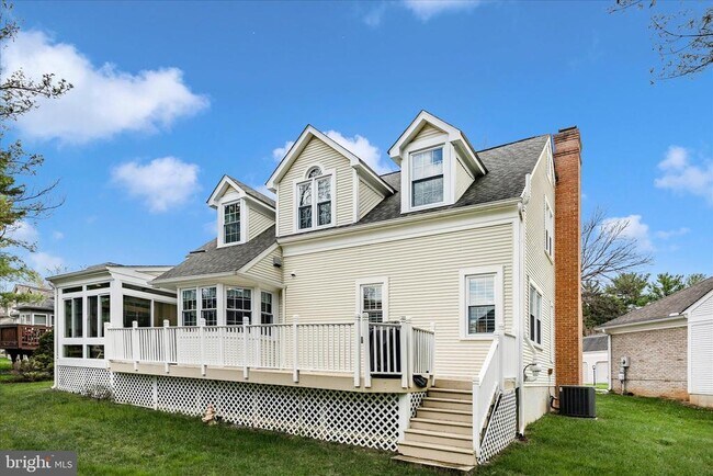 Building Photo - 2465 Bear Den Rd