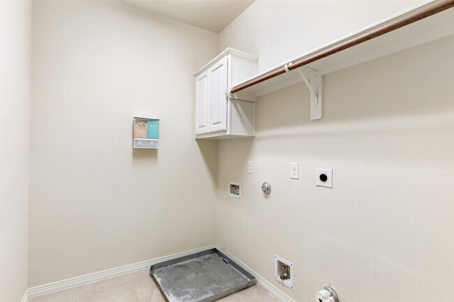 Building Photo - 2817 Shadow Woods Ct