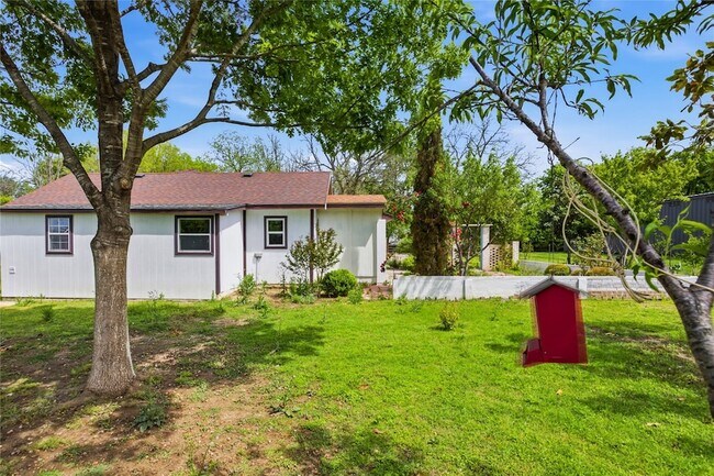 Building Photo - 2543 Co Rd 332