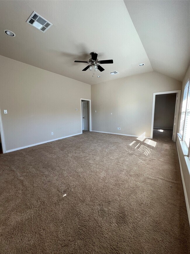 Building Photo - 5503 Baby Blue Ln
