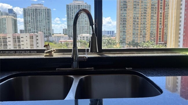 Building Photo - 17021 N Bay Rd