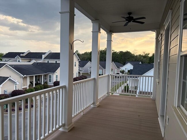 Building Photo - 108 Jamestowne Way