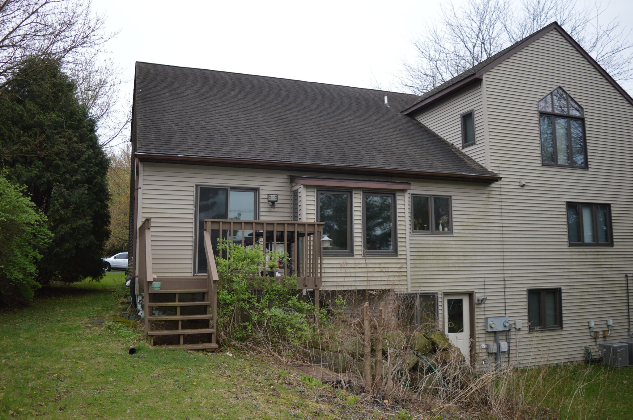 Building Photo - 5212 Rustling Oaks Ln