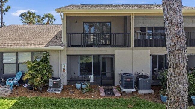 Building Photo - 2131 Ridge Rd S