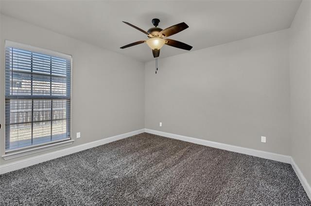 Building Photo - 2401 Southridge Ln