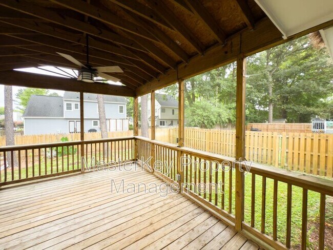 Building Photo - 5236 Knightsbridge Way