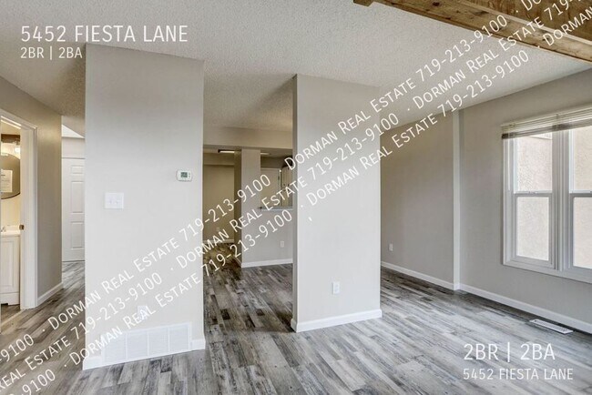 Building Photo - 5452 Fiesta Ln