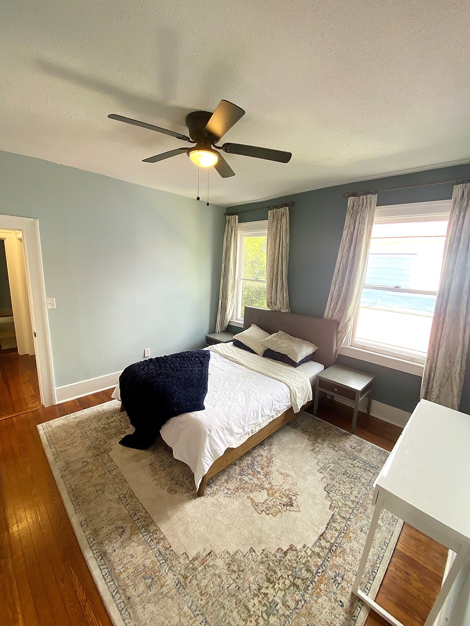 Front Bedroom - 412 E 40th St