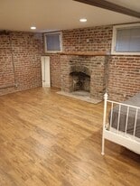 Building Photo - 2329 Clermont St