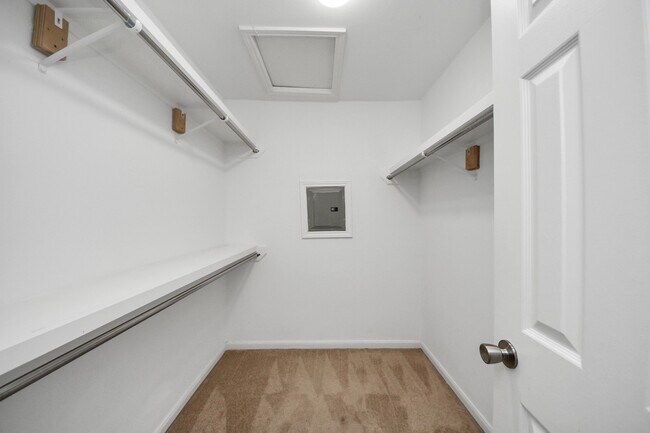 Building Photo - 2468 Bering Dr