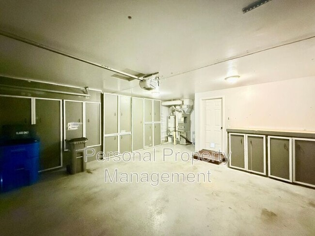 Building Photo - 2312 NE 106th St