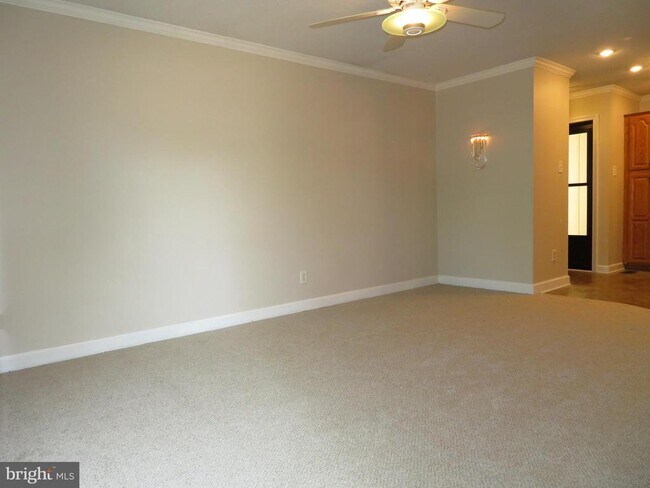 Building Photo - 126 Berwick Pl