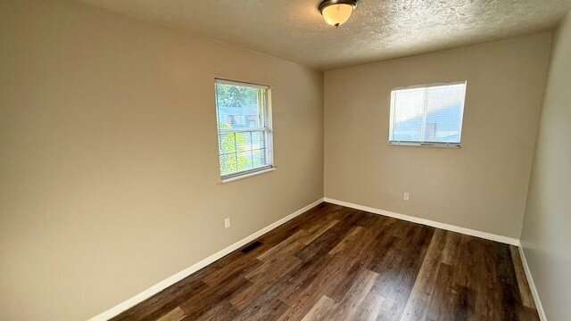 Building Photo - 10151 Ridgefield Dr