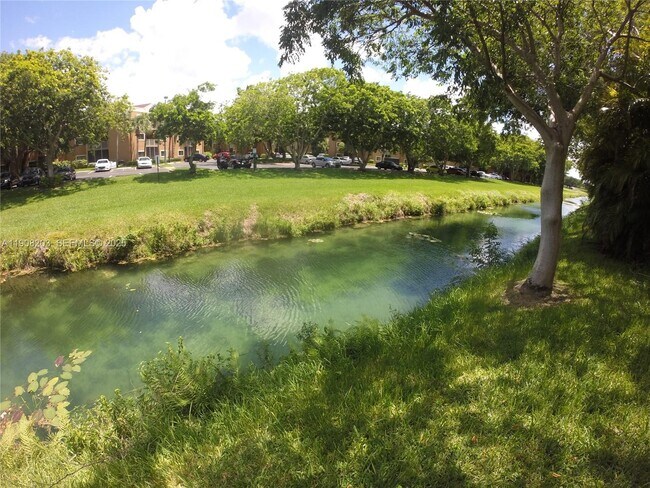 Building Photo - 12322 SW 148th Terrace