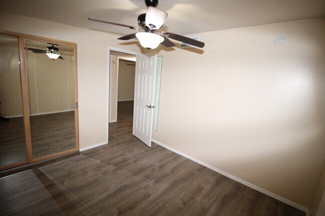 Building Photo - 7932 E Rosewood St