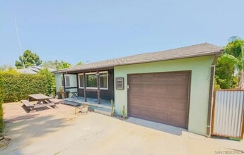 Building Photo - 4635 Virginia Ave