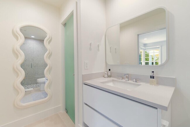 Building Photo - 2291 Las Casitas Dr