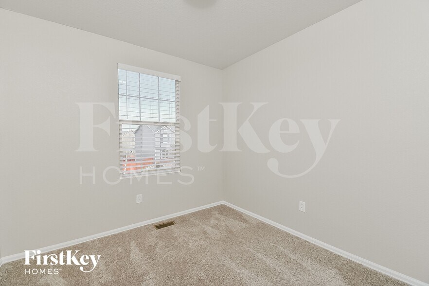 Building Photo - 6291 Scottsbluff Dr