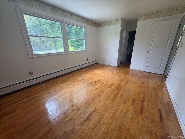 Building Photo - 57 Wedgewood Dr
