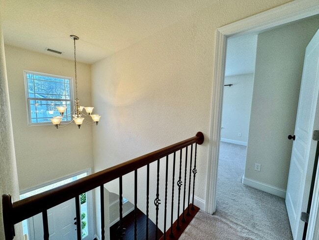 Building Photo - 4-Bedroom Home Ready 07-10-26!! Gourmet Kitchen - Fenced Backyard - Pet Friendly!