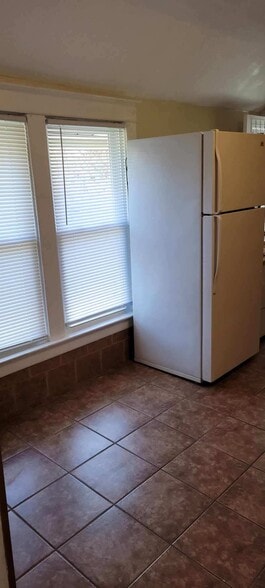 Kitchen - 4530 21st Ave