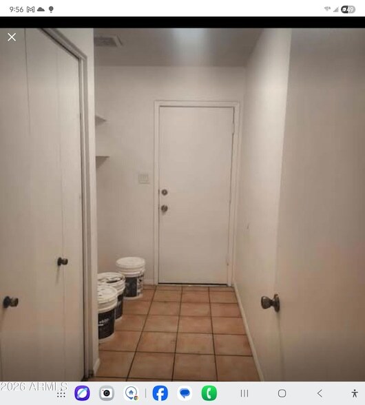 Building Photo - 8010 W Westview Dr