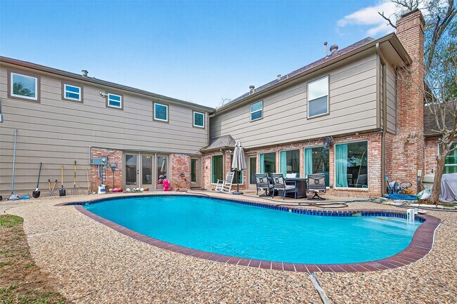 Building Photo - 15843 Foxgate Rd