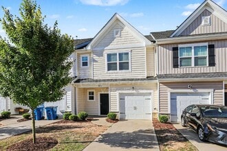 Building Photo - 3805 Yorkshire Pl