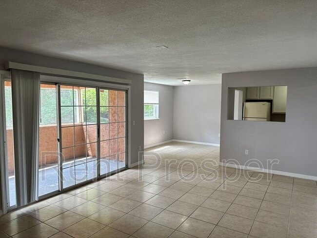 Primary Photo - 4180 Versailles Dr