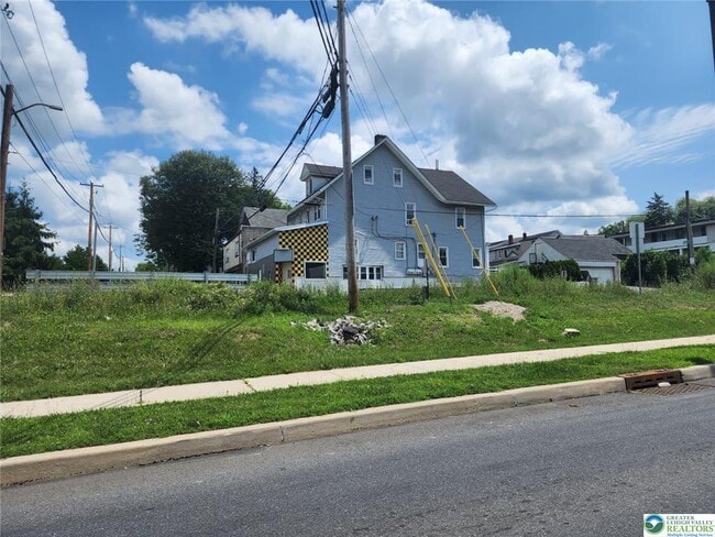 Building Photo - 2116 Coke Works Rd
