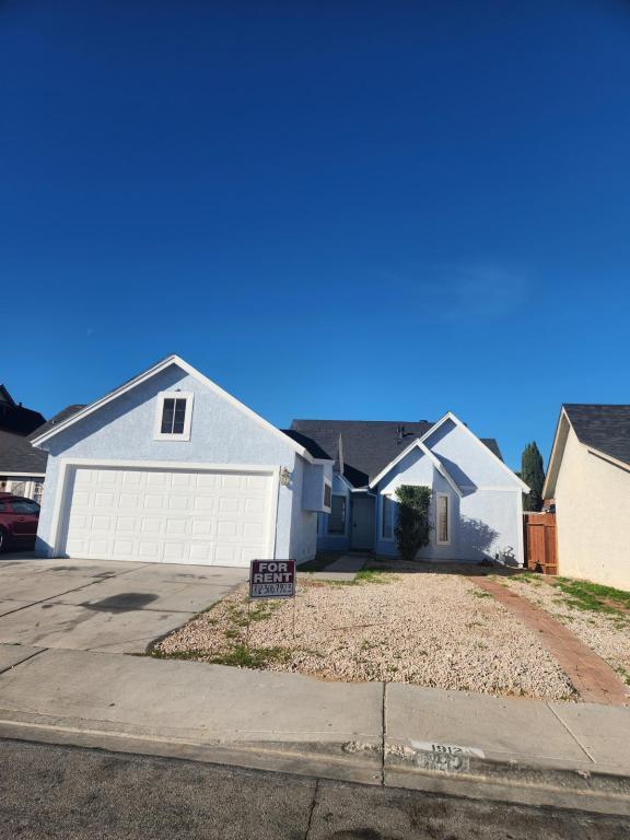 Building Photo - 1912 Joliet Cir