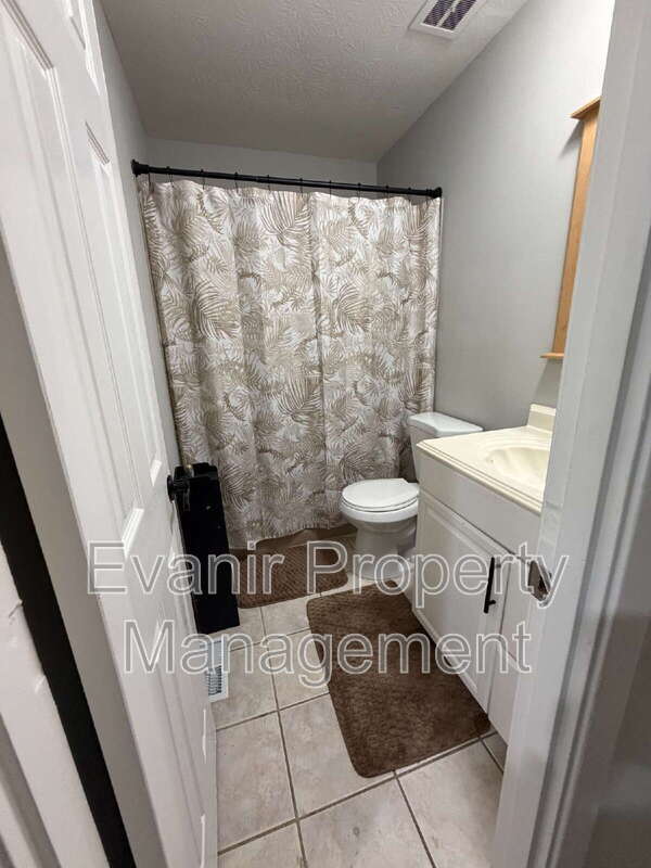 Building Photo - 11884 Hamden Dr