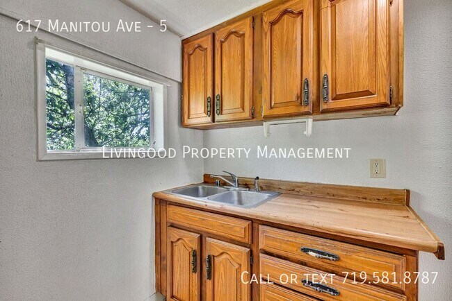 Building Photo - 617 Manitou Ave