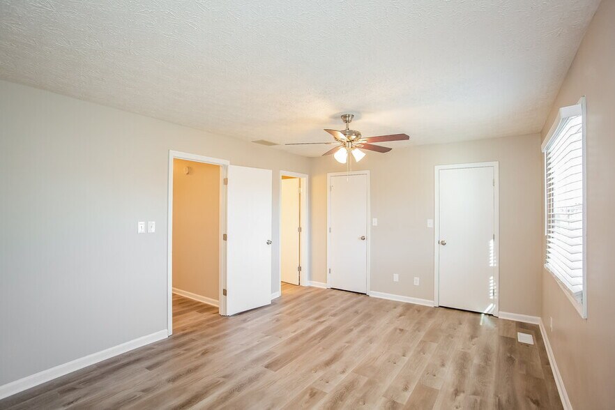 Building Photo - 5945 Terrytown Pkwy