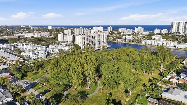 Building Photo - 2860 NE 14th Street Causeway