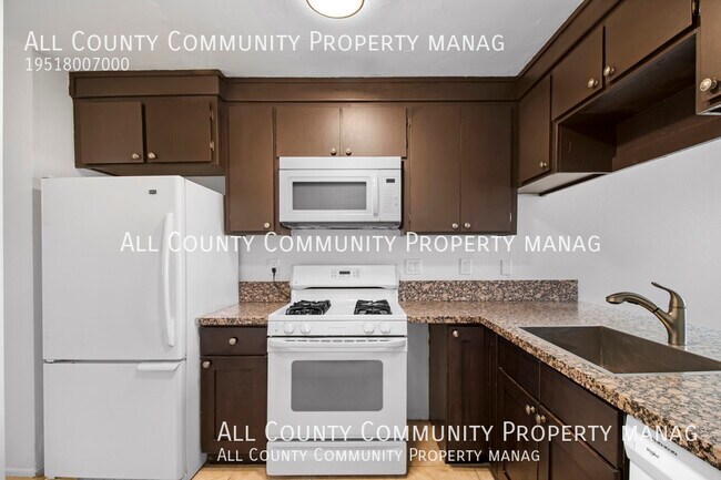 Building Photo - 73596 Desert Trail Dr