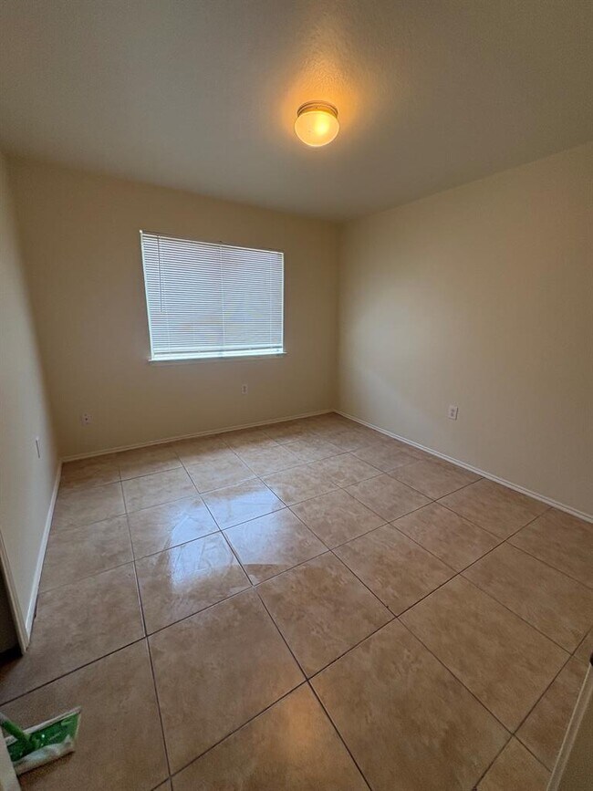 Building Photo - 1429 Coriander Dr