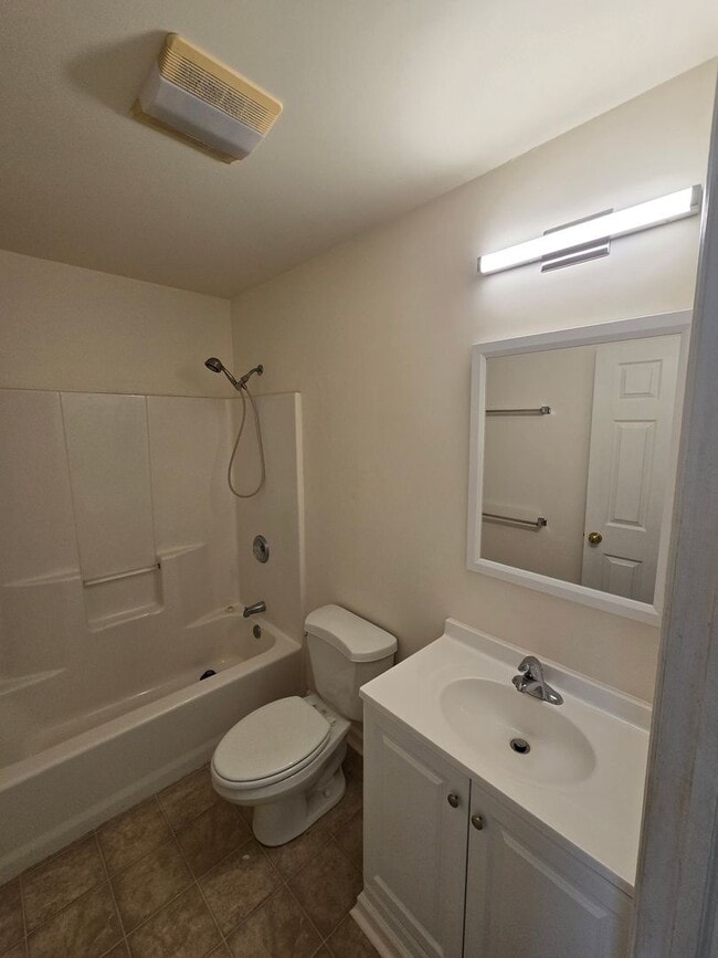 Building Photo - Spacious 3-bedroom Gibsonia townhome