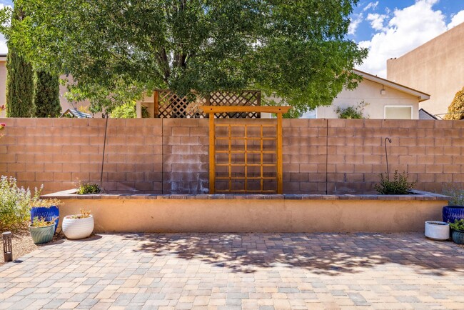 Primary Photo - Single Story Beauty | Large Yard | 3 Bedro...