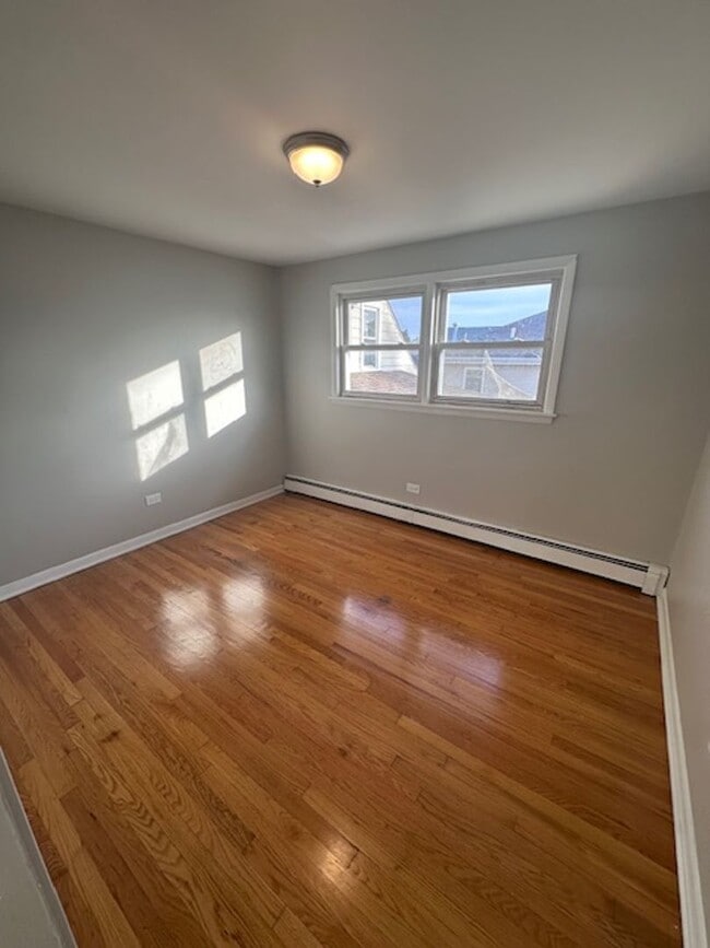 Building Photo - 4536 S Springfield Ave