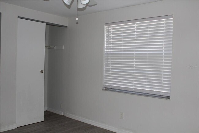 Building Photo - 10115 Wheatley Hills Ct