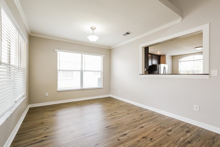 Building Photo - 10051 Sandbar St