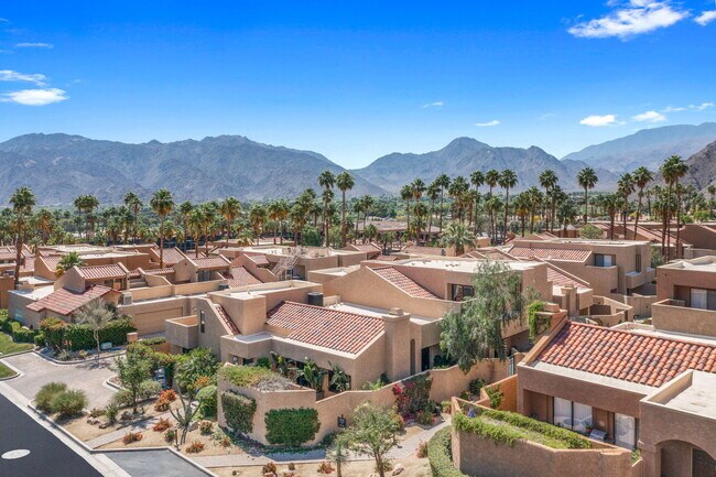 Primary Photo - 73421 Foxtail Ln