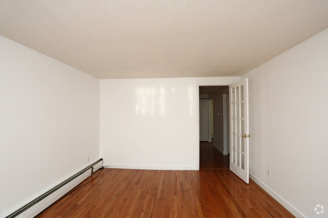 Bedroom - Executive House