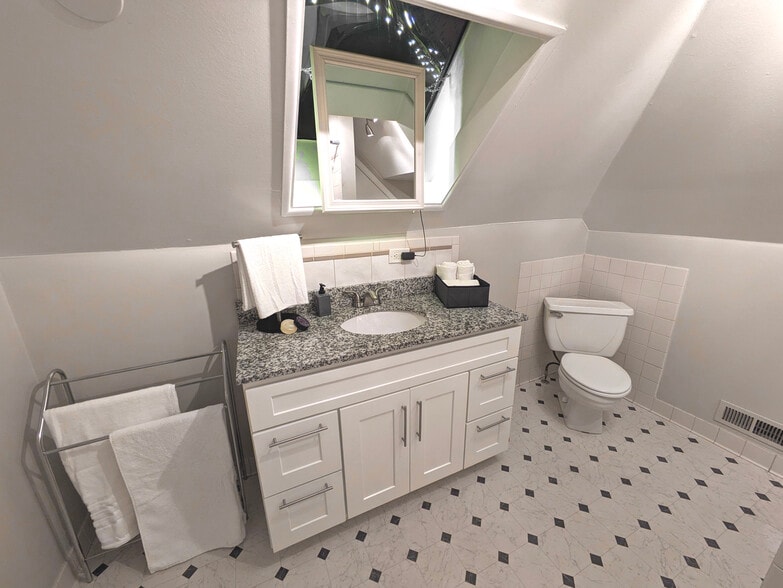 Building Photo - 239 South Grant Street