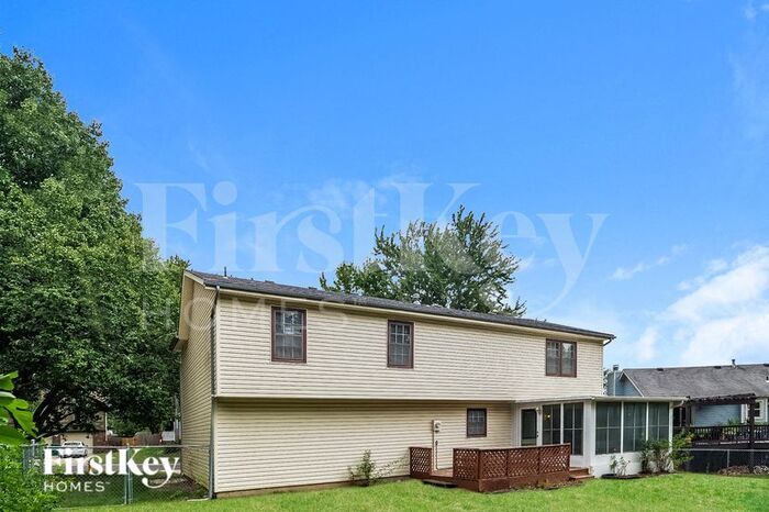 Building Photo - 11584 Earnshaw St