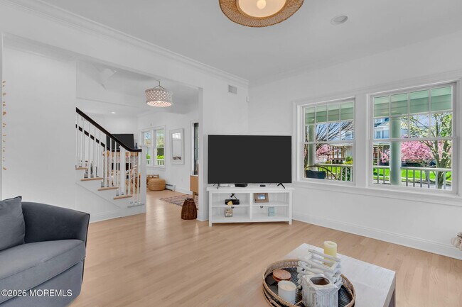 Building Photo - 112 Sylvania Ave