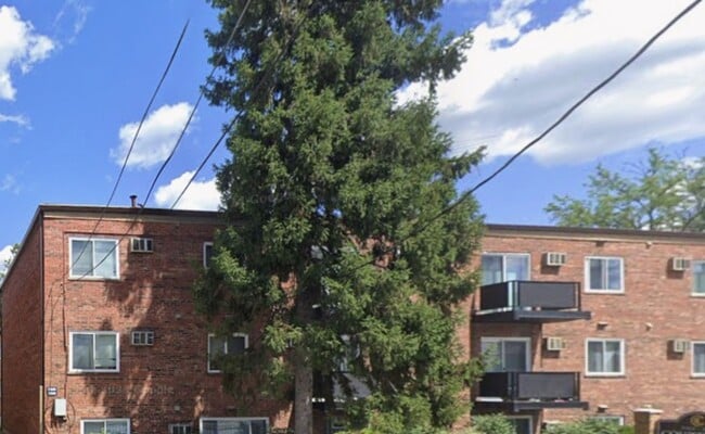 Interior Photo - The Courtyard Apartments