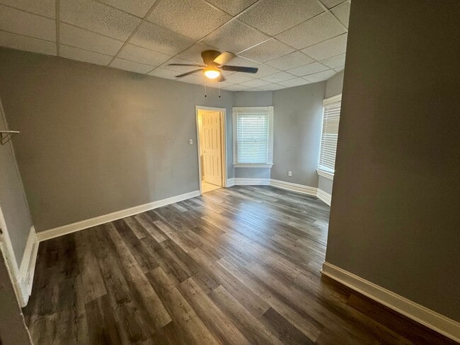 Building Photo - 505 Dawson Ave